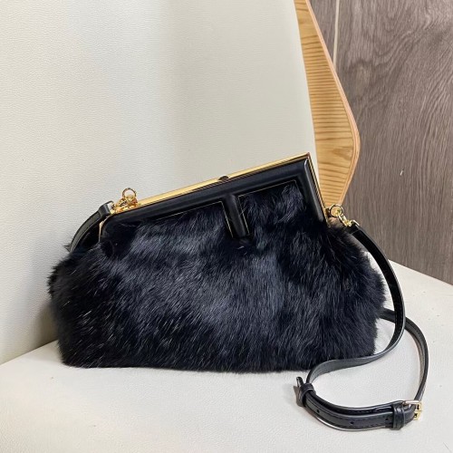 Torebka FENDI FIRST SMALL z norek 8BP129A czarna