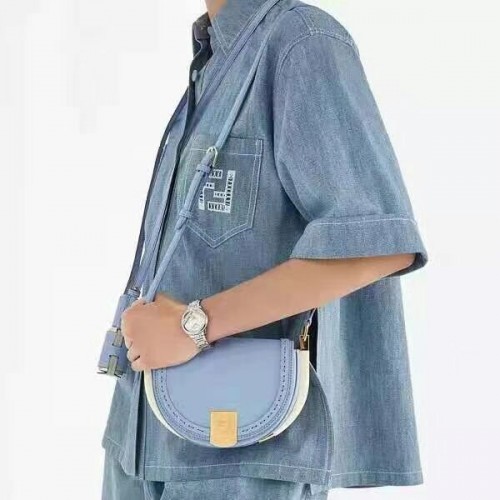 Torebka skórzana FENDI MOONLIGHT 8BT346A jasnoniebieska