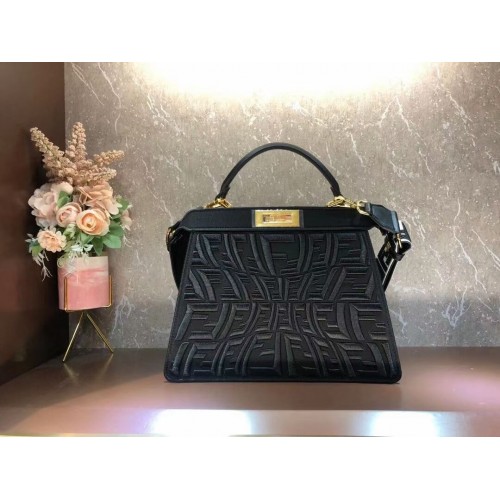 FENDI PEEKABOO ICONIC ESSENTIALLY skórzana torba F1516 czarna