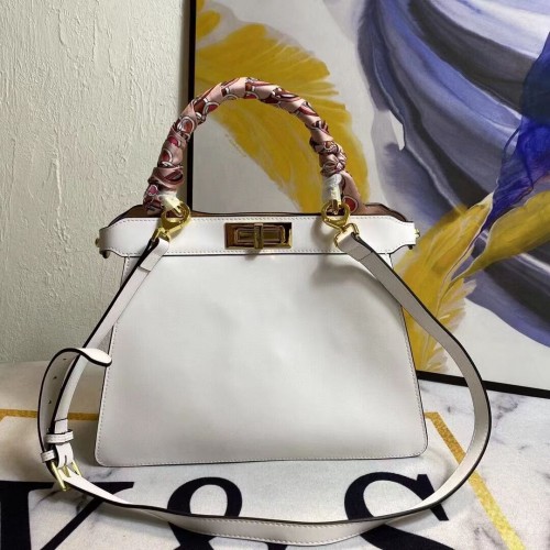 FENDI PEEKABOO ICONIC MEDIUM Biała skórzana torba F6946