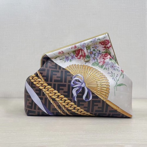 Torebka Fendi First Medium Fendace White z jedwabiu w kolorze brązowym 8BP127A