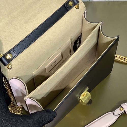 Fendi KAN I SMALL Czerwona skórzana mini torebka 8M0381 czarna