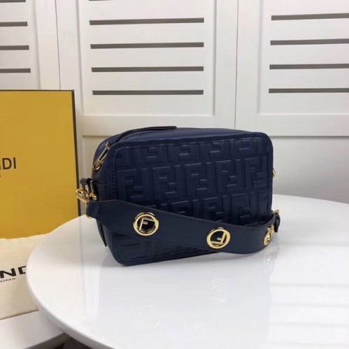 Fendi MINI CAMERA CASE skórzana torba 8BS019A niebieska