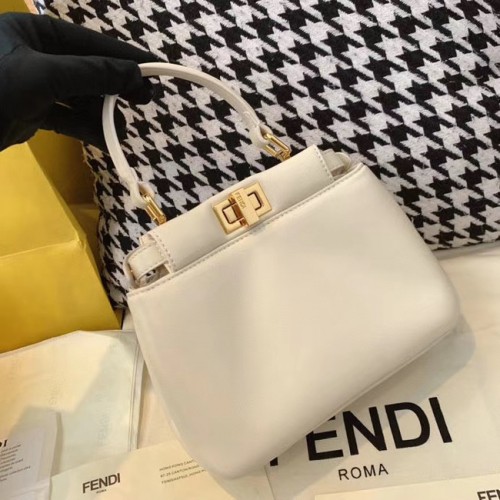 Fendi PEEKABOO ICONIC MINI torebka ze skóry nappa 8BN244 biała