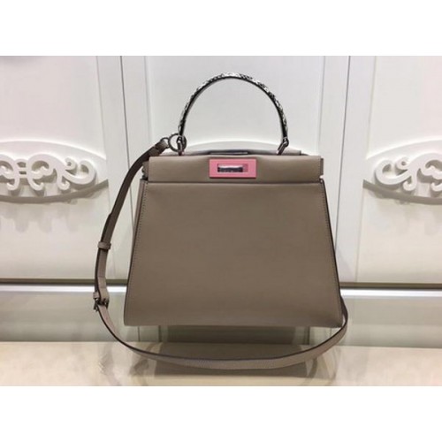 Torebka Fendi Peekaboo Small Bag ze skóry cielęcej FD26796 Camel