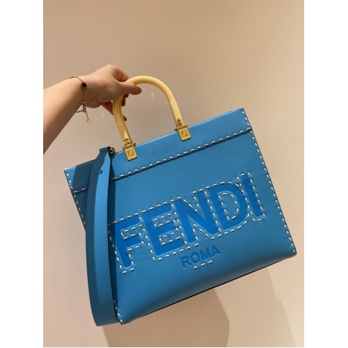 Fendi Sunshine Medium niebieska skórzana torba shopper 8BH386A