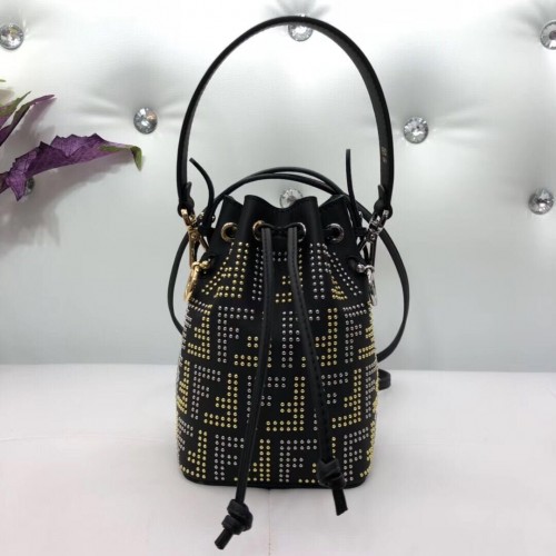 Fendi skórzana mini torebka 8BS010 czarna