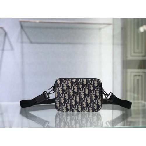 Skóra cielęca w kolorze czarnym z licową fakturą i żakard Dior Oblique C1911