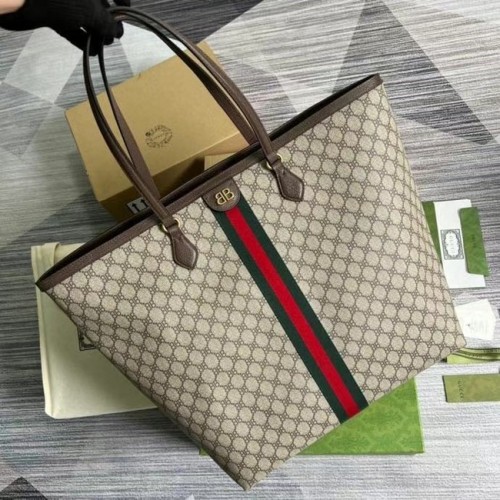 Duża torba GG Tote Bag z serii Ophidia firmy Gucci w kolorze brązowym 680127