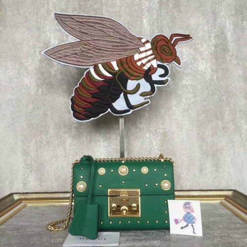 Torba na ramię Gucci z ćwiekami ze skóry z kłódką 432182A w kolorze zielonym