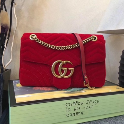 Gucci GG Marmont Średniej Aksamitnej Torebki na Ramię 443496 Czerwony