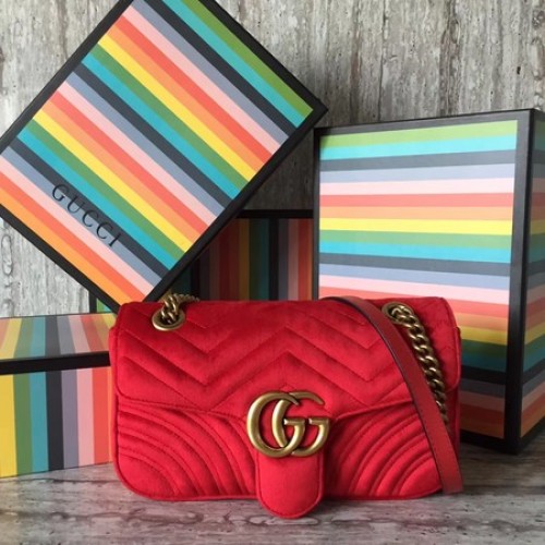 Torebka na ramię Gucci GG Marmont Small Chevron 443497 w kolorze czerwonym