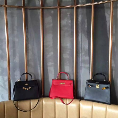 Torebka Hermes Birkin 32CM ze złotym okuciem H32695