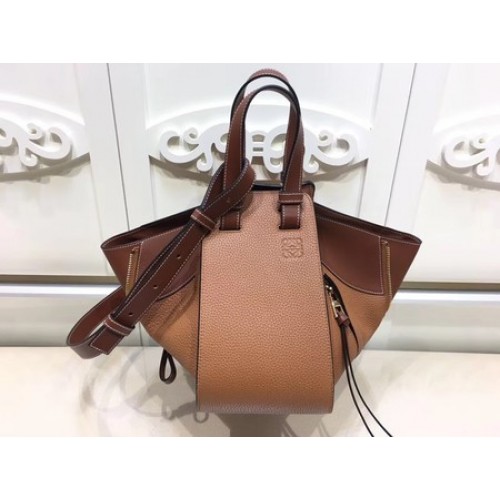 Torba typu tote Loewe Hammock ze skóry cielęcej A9127, brązowa