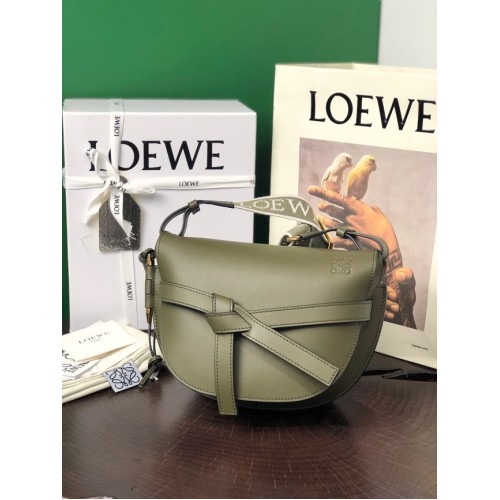 Loewe mała torebka typu crossbody oryginalna skóra 8087 czarno-zielona