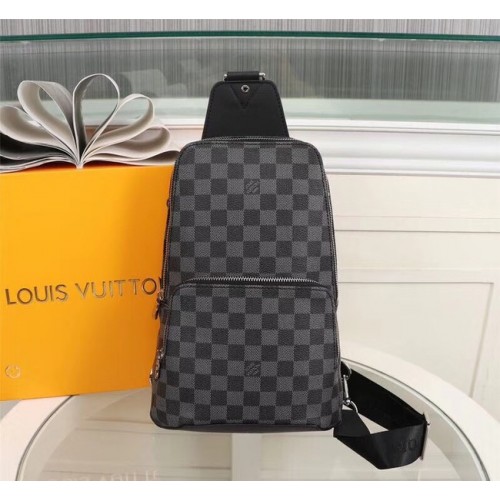 Louis Vuitton AVENUE TOREBKA NA RAMIĄCZKĘ N41719