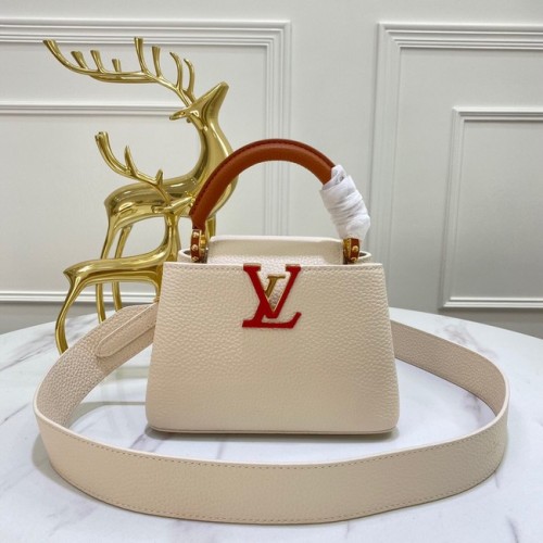 Louis Vuitton CAPUCINES BB M59266 Beżowy