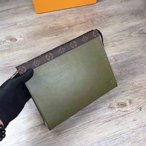 Skórzana torebka Louis Vuitton Epi POCHETTE VOYAGE MM M67736 Zielona