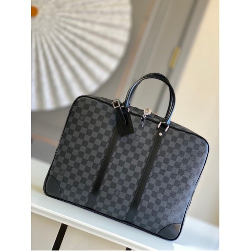 Louis Vuitton Monogram Canvas Porte-Documents Voyage M40225 czarny