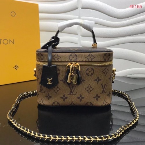 Toaletka Louis Vuitton PM M45165