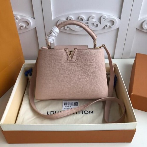 Oryginalne eleganckie torebki BB Capucines marki Louis Vuitton w kolorze nude M94517