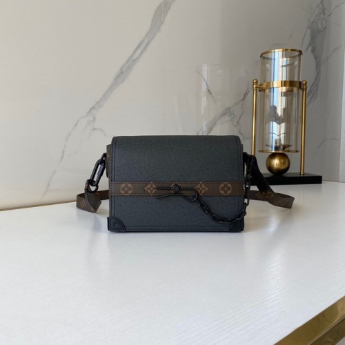 Louis Vuitton oryginalna skórzana torebka chłopięca M30718 czarna