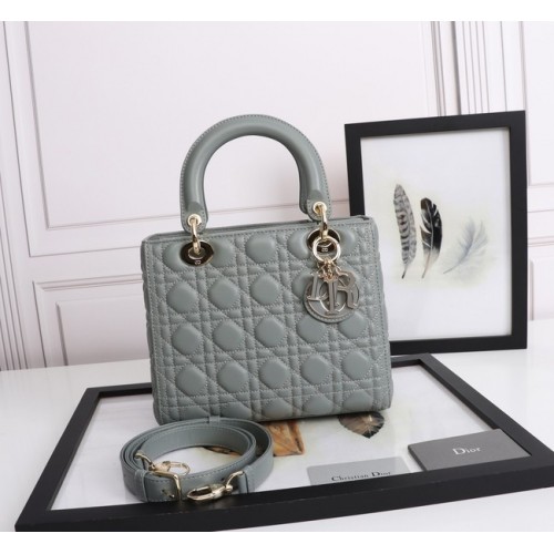 TOREBKA ŚREDNIA LADY DIOR Cannage Lambskin M0565E szara