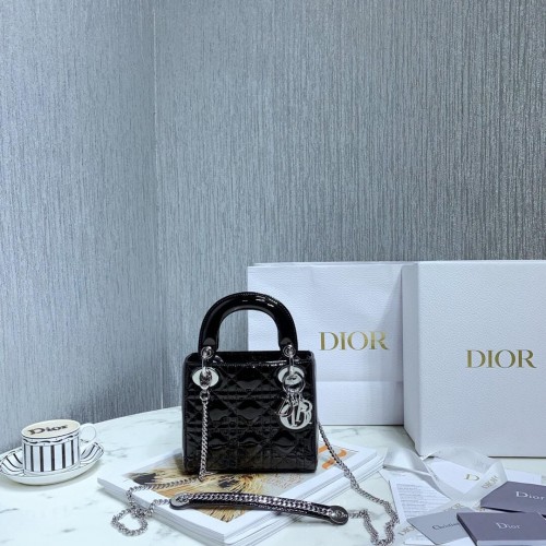 MINI TOREBKA LADY DIOR Czarna lakierowana skóra cielęca Cannage M0566OW Srebrne okucia