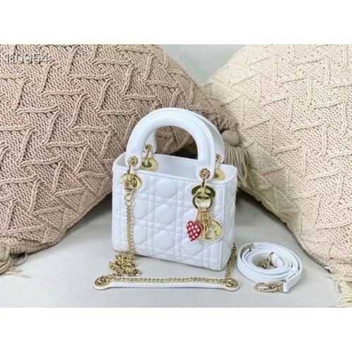 MINI TOREBKA LADY DIOR Cannage Lambskin M0505OC biała