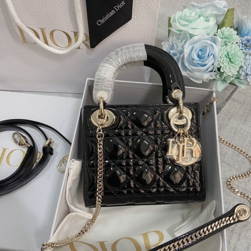 MINI TOREBKA LADY DIOR Patent Cannage Calfskin M0566OW czarno-złota