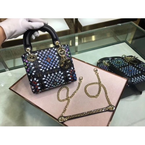 MINI TOREBKA LADY DIOR Z HAFTEM M0598CRMH-5