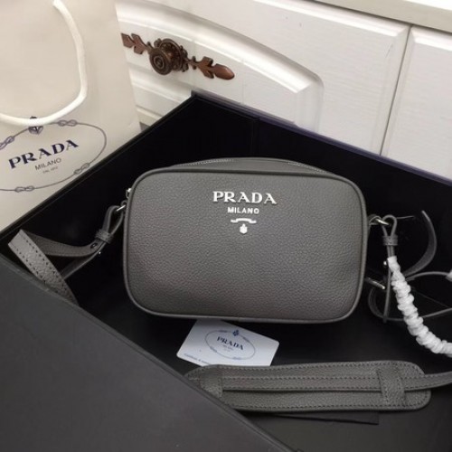 Torba na ramię Prada ze skóry cielęcej 1841 szara