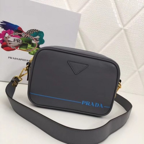 Torba na ramię Prada Leather 1BH093 szara