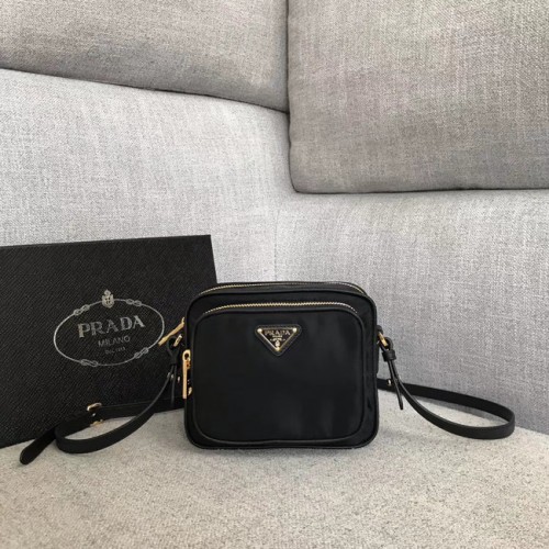 Torba na ramię Prada Nylon 82022 czarna