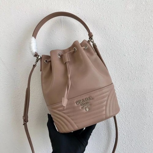 Prada Oryginalna torebka typu bucket ze skóry cielęcej 1BH038 Nude