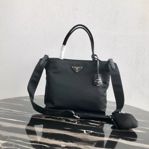 Torba typu tote Prada Re-Edition nylon 1BG320 Czarna