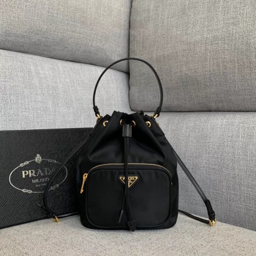 Torba typu tote Prada Re-Edition nylon 81166 czarna
