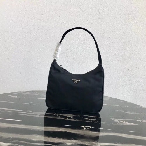 Torba typu tote Prada Re-Edition nylon MV519 czarna