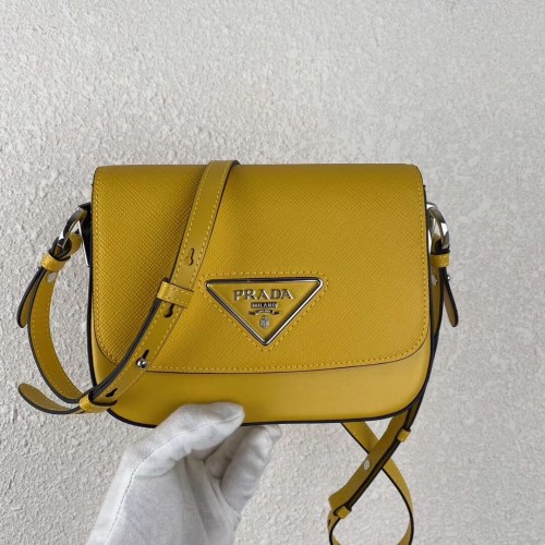 Mini torebka na ramię Prada Saffiano ze skóry 2BD249 żółta