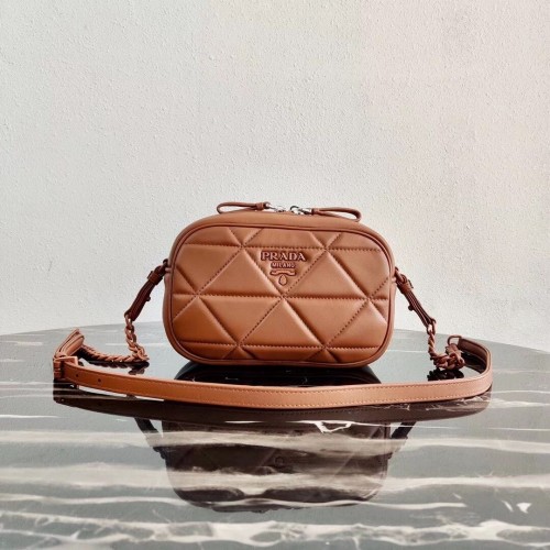 Torebka na ramię Prada Spectrum 1BH141 Camel