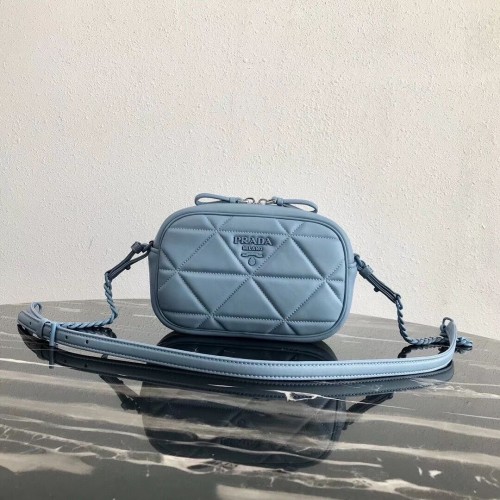 Torebka na ramię Prada Spectrum 1BH141 jasnoniebieska