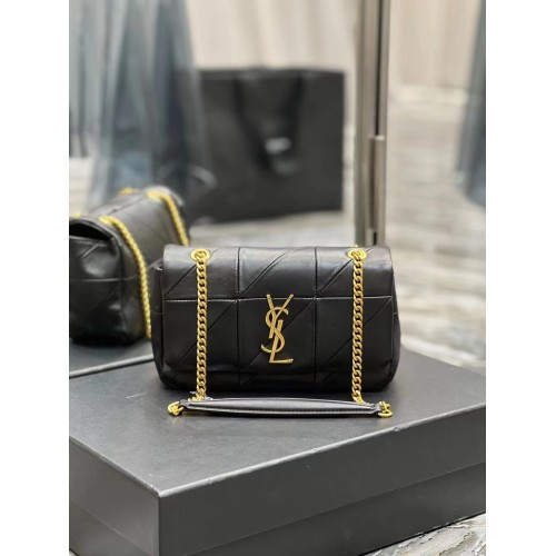 TORBA HOBO SAINT LAURENT LE 57 Z PIKOWANEJ SKÓRY JAGNIĘCEJ 651820 czarna
