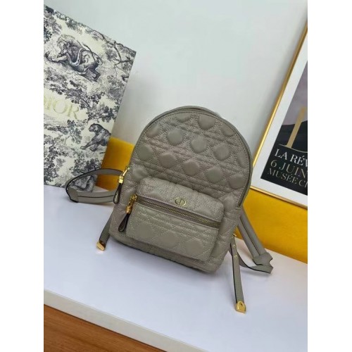 MAŁY PLECAK DIOR Cannage Lambskin M9222U jasnoszary