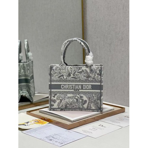 MAŁA TORBA NA KSIĄŻKI DIOR Z Haftem C1331-2