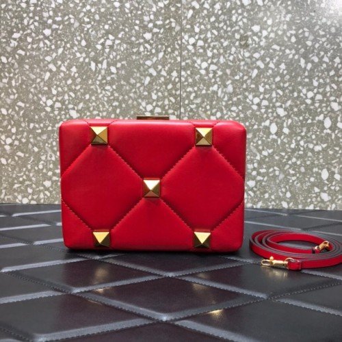 VALENTINO GARAVANI Roman Stud Napa skóra owcza 0659 czerwony