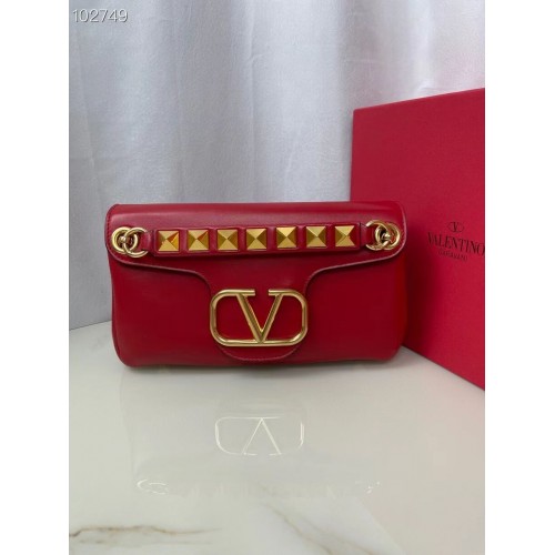 VALENTINO GARAVANI Stud Sign nappa Shoulder Bag NL098 red