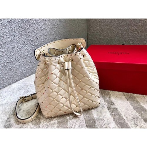 VALENTINO Rockstud skórzana torba typu wiaderko 0059L w kolorze ecru