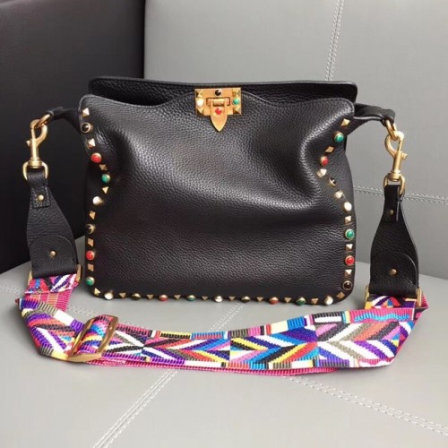 VALENTINO Torba listonoszka Rockstud skórzana 50031 czarna