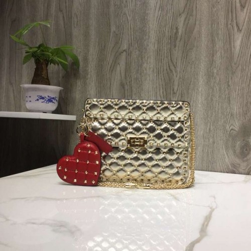 VALENTINO Rockstud pikowana skórzana torba 0027 złota