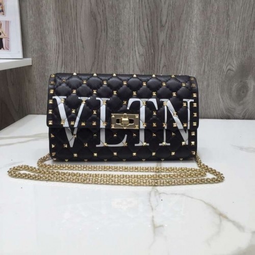 VALENTINO Rockstud pikowana skórzana torba na ramię 5830 czarna